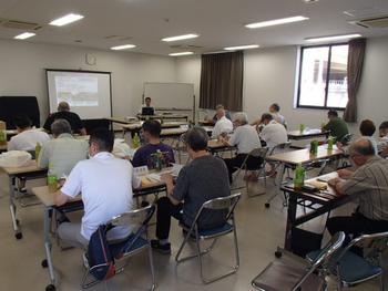 セミナーを受けてる様子