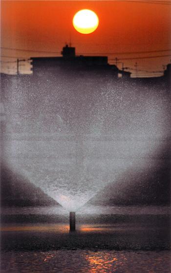 入賞作「落日と噴水」の画像