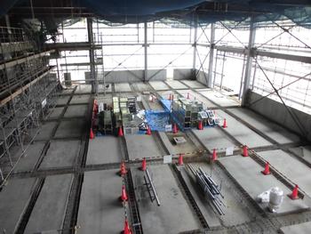 プラットホーム地上部施工中（平成29年7月）の様子