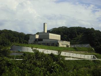 木津川対岸から撮影した施工後（平成30年7月）の様子