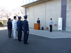 家庭ごみ持去り禁止パトロール出発式の写真その1