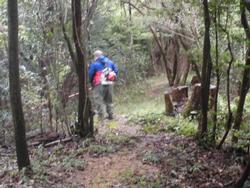 令和3年10月26日の通路整備作業の写真4