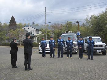 市長、副市長から派遣職員への激励の写真