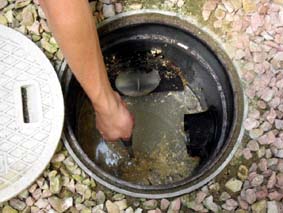 分離桝の清掃の様子2