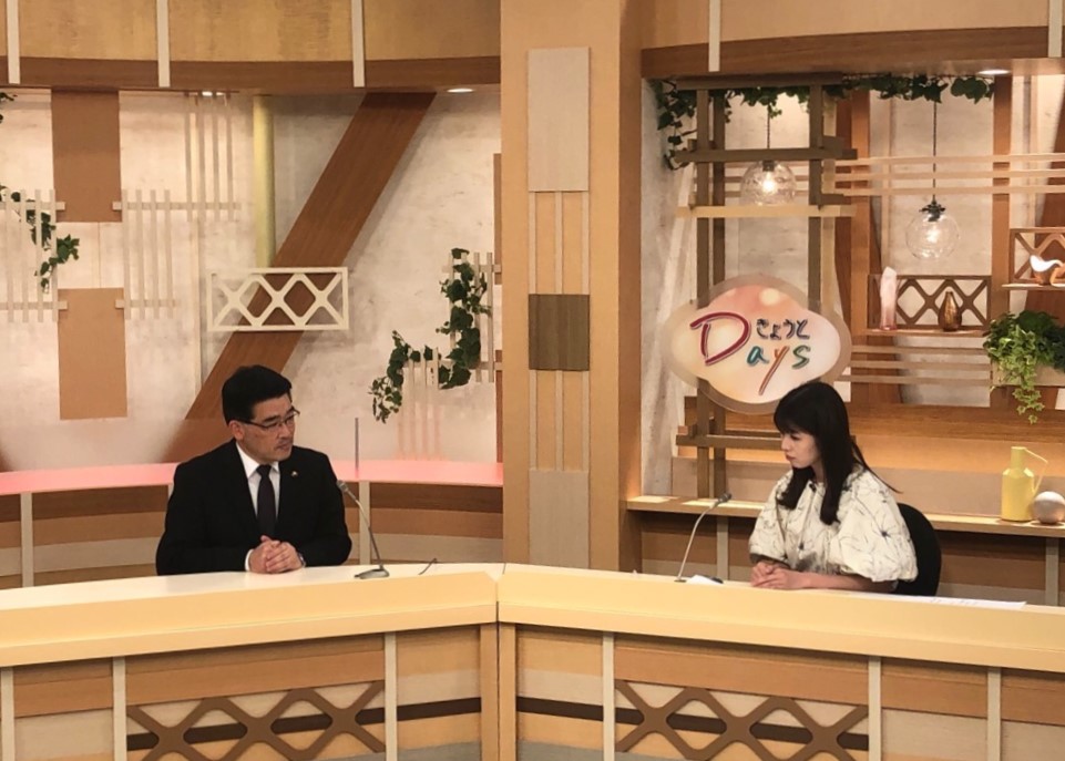 きょうとDaysに出演する市長の写真