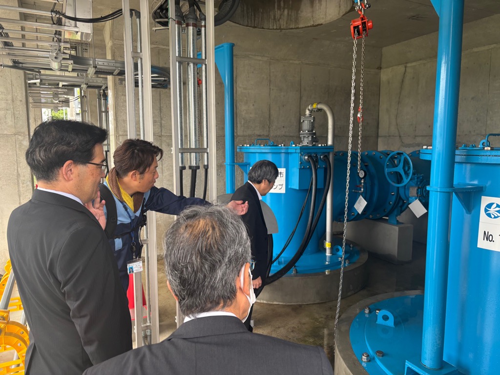 小川内水排除施設見学会の写真