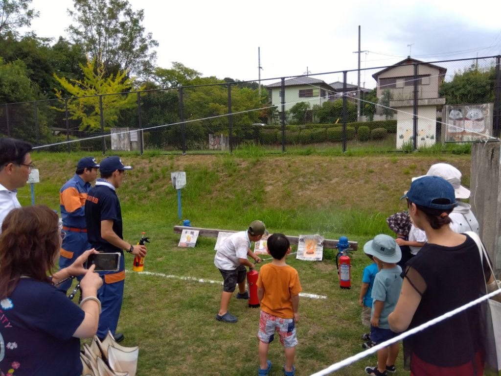 南加茂台キッズレスキュー隊 防火訓練の写真
