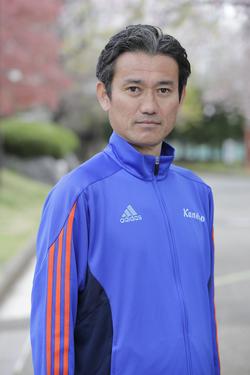 高岡　寿成氏の写真