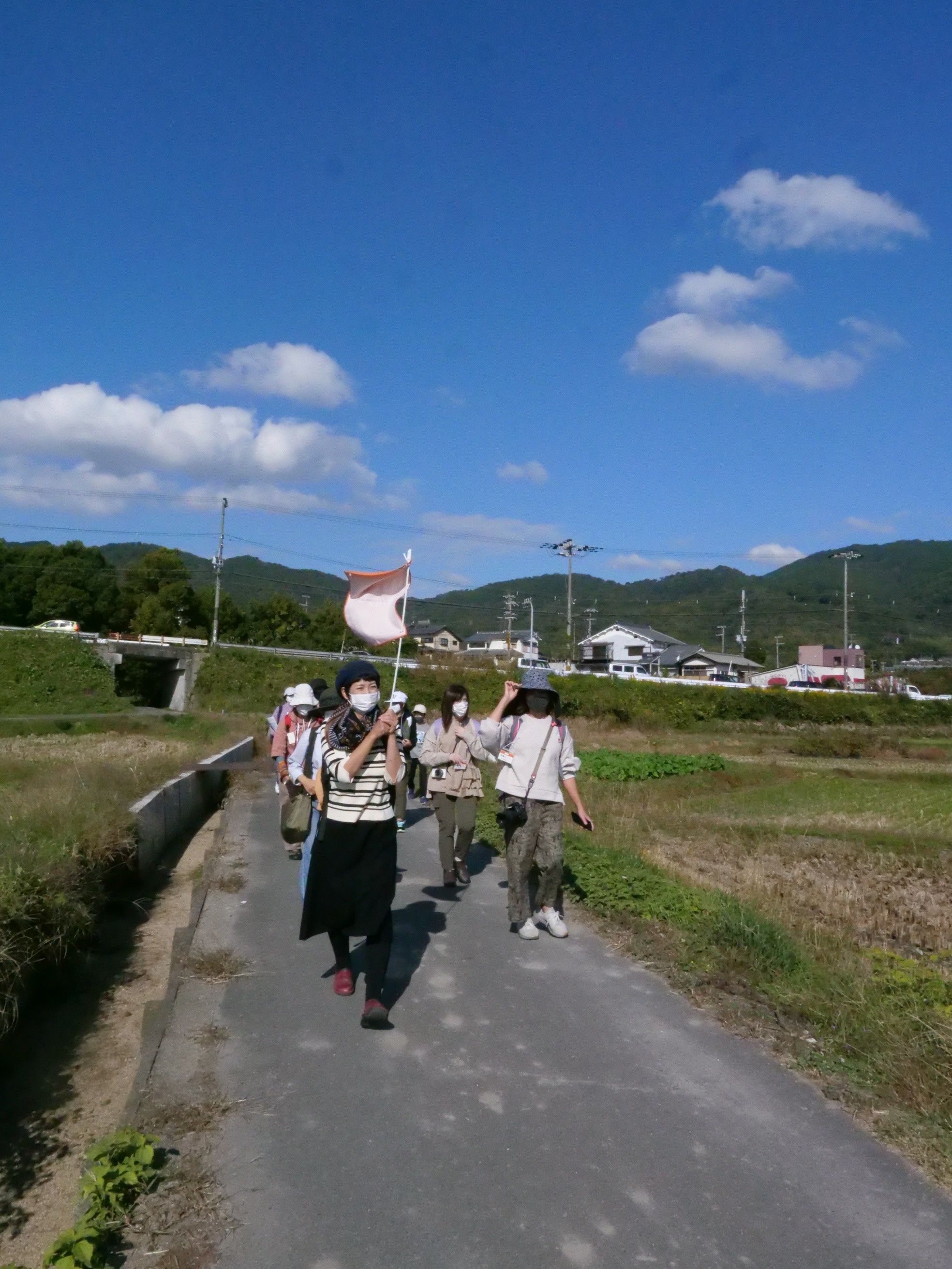 アートツアーの様子2