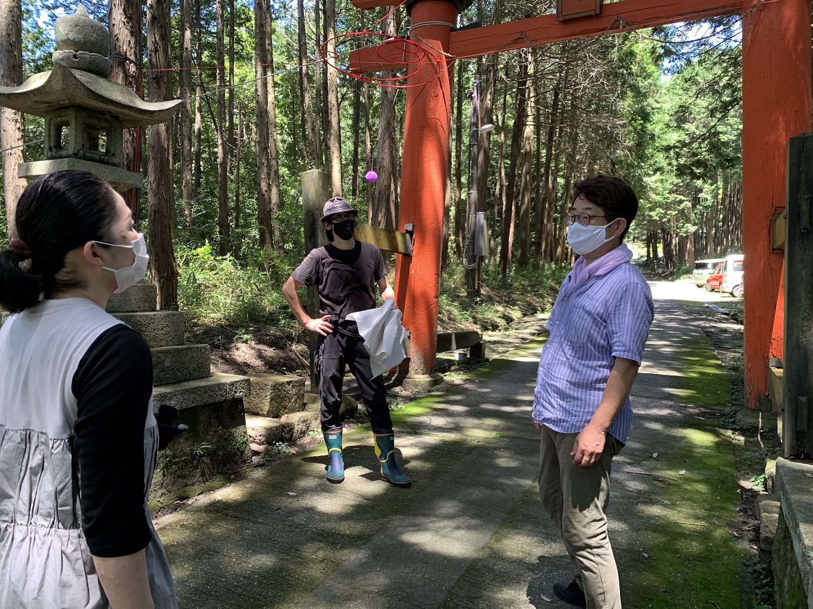 神社宮司の森さんの写真