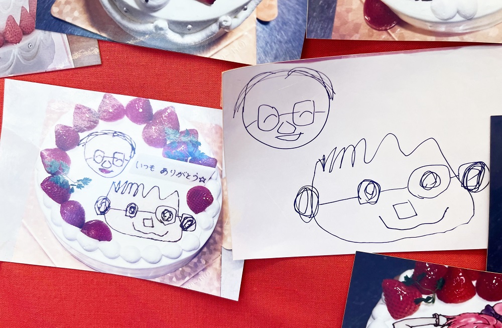 「似顔絵デコレーションケーキ」と元になった似顔絵の写真