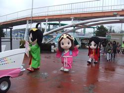 ひな祭りパレードの様子