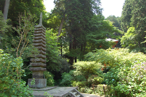 岩船寺十三重塔の写真