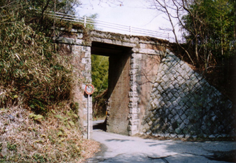 大仏鉄道 赤橋