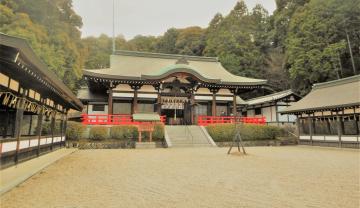 岡田国神社境内の様子