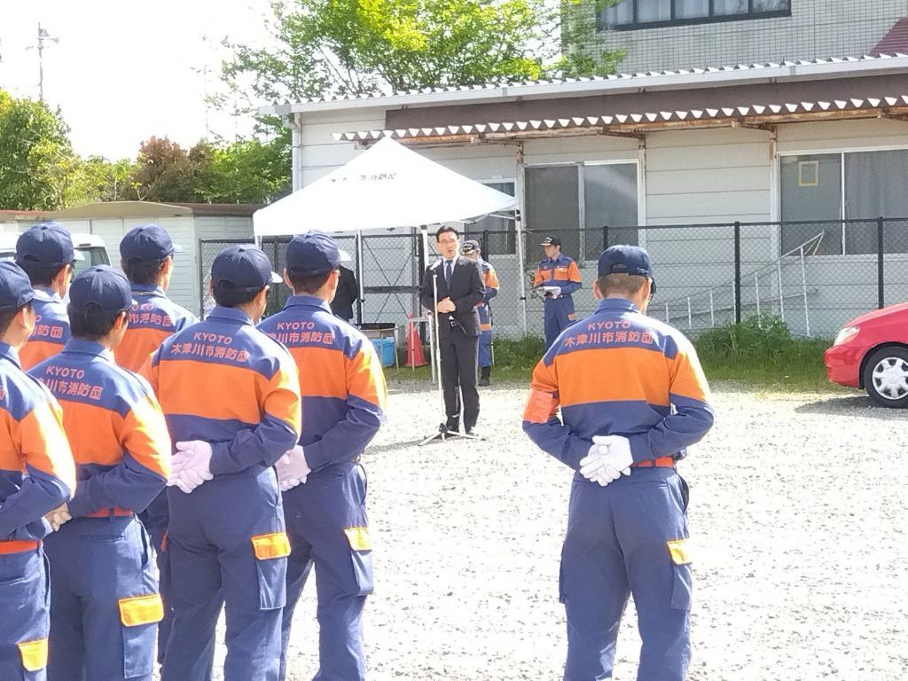 消防団教養訓練での市長挨拶の様子