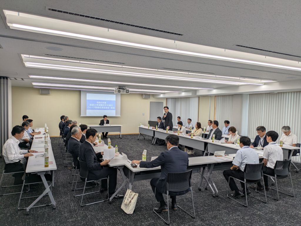 国道24号城陽井手木津川バイパス整備促進協議会の様子