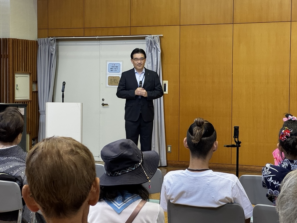 こどもフェスタでの市長挨拶の様子
