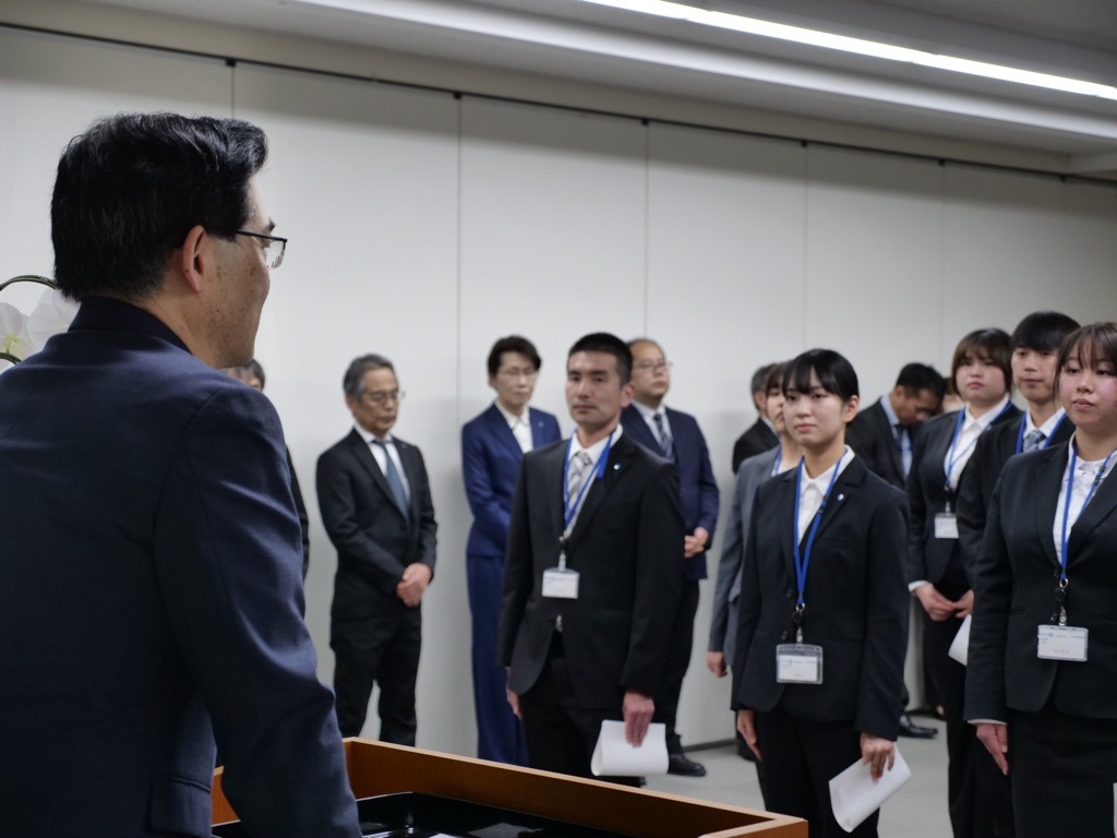 辞令交付式の様子